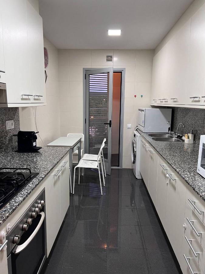 Fira Gran Via 2 - Private Rooms In A Shared Apartment - Habitaciones Privadas En Apartamento Compartido L'Hospitalet de Llobregat Exterior foto